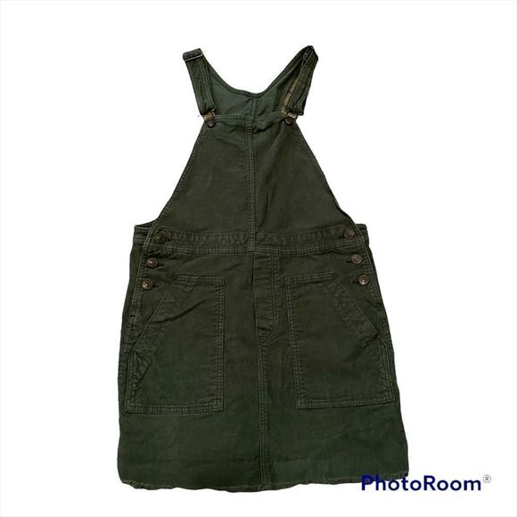 American Eagle Outfitters Dresses & Skirts - American Eagle Overall Skirt Corduroy with raw hem.